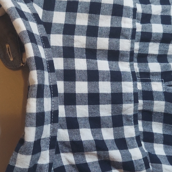 Tommy Hilfiger plaid black and white button up Size M - Picture 10 of 11